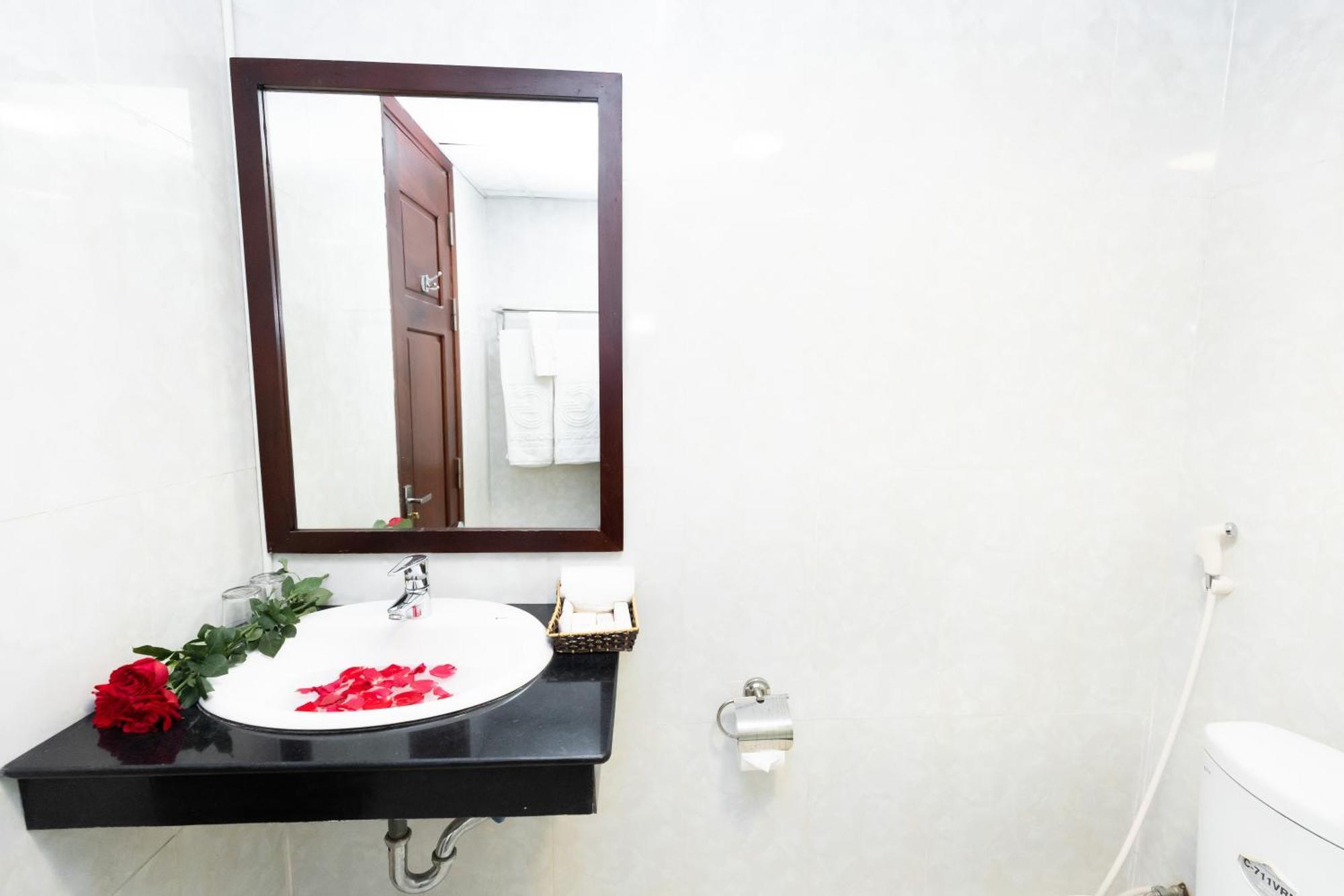 Golden Quang Tri Hotel Dong Ha Eksteriør billede